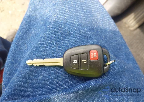 2016 Toyota Rav4 Le из США, поврежденный, VIN 2T3BFREV6GW435899